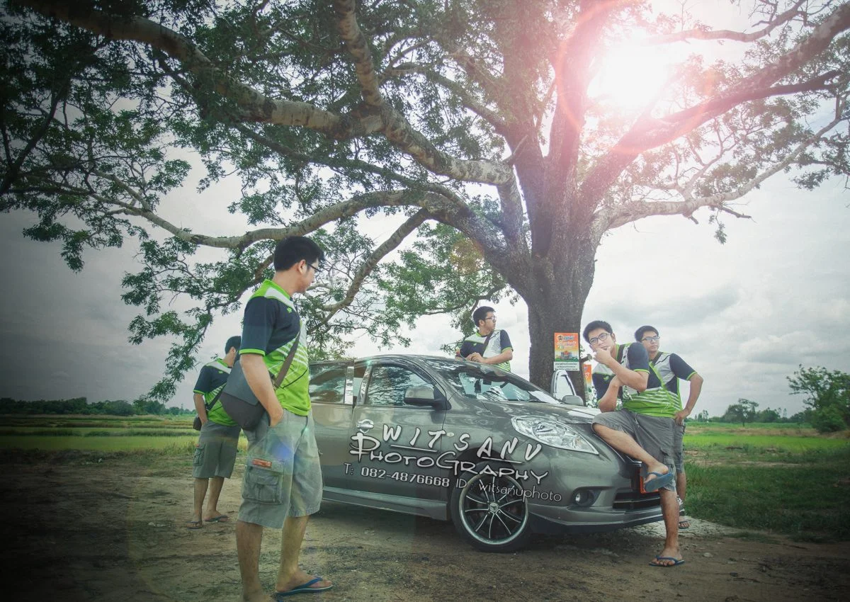 “รับบริการถ่ายภาพประทับใจทุกประเภทครับ”