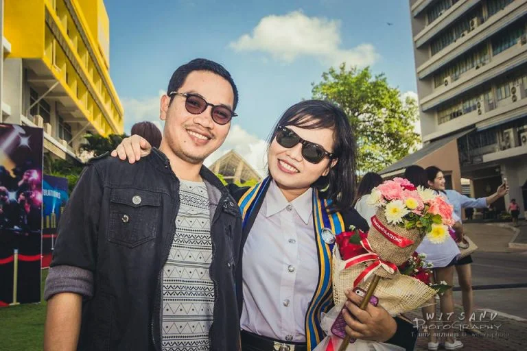 งานรับปริญญาครูฟ้า